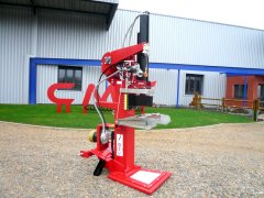 Fendeuse de bûches 30T groupe + treuil hydraulique