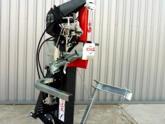 Fendeuse de bûches EVO 17 groupe + treuil hydraulique