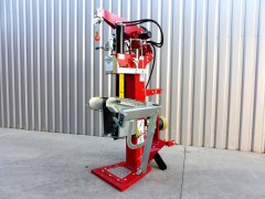 Fendeuse de bûches 14T groupe + treuil hydraulique