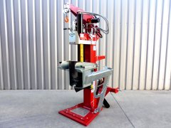 Fendeuse de bûches 20T groupe + treuil hydraulique