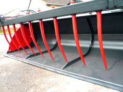 Godet crocodile 2,40m "Manitou"
