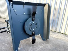 Gyrobroyeur hydraulique 1050 L pour pelleteuse